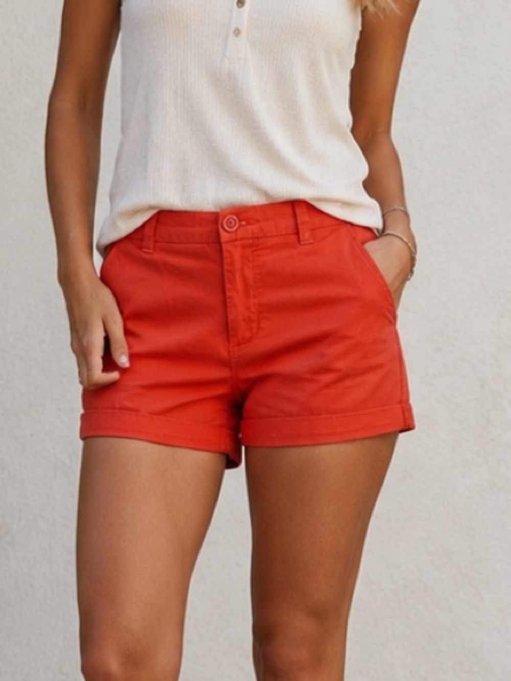 Patagonia Women’s Size 6 Orange Stretch Cotton Utility Shorts